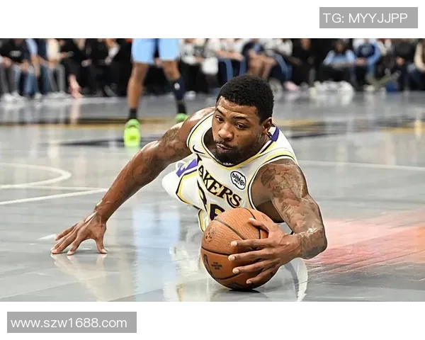 马库斯斯马特在NBA赛季中的表现与影响力分析